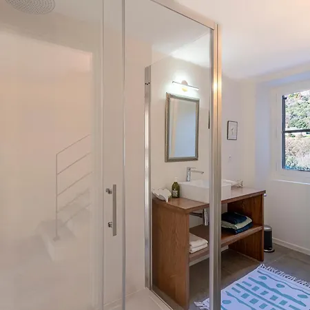 Maison De Charme Entre Mer, Plages Et Montagne Casa vacanze *